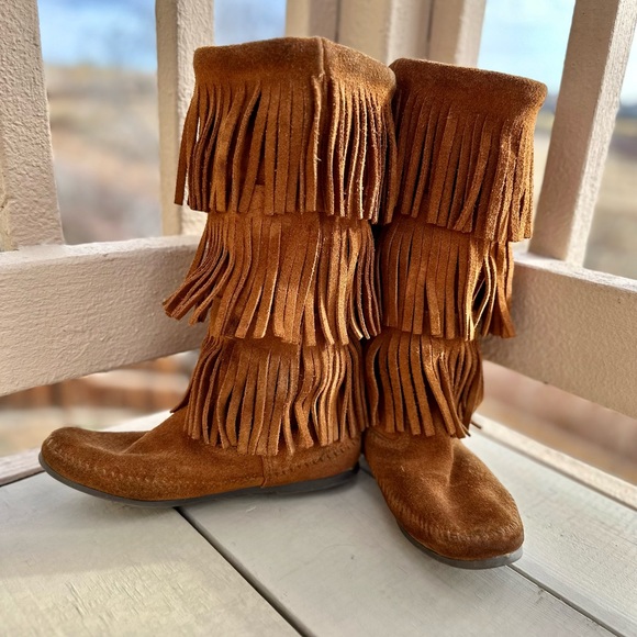 Minnetonka Moccasin 3-layer Fringe Suede Leather Tall Boots - Picture 15 of 16